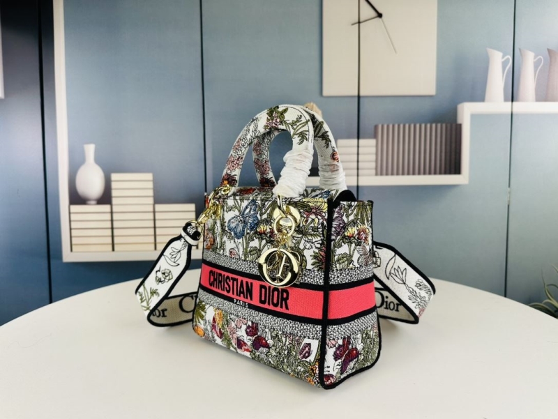 Dior Shopping Bags